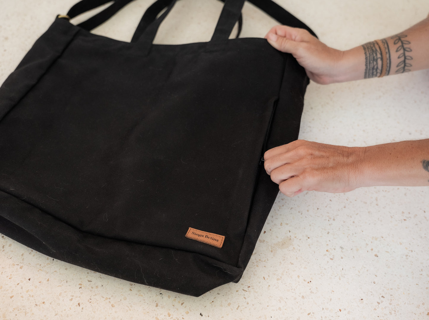 Tote bag